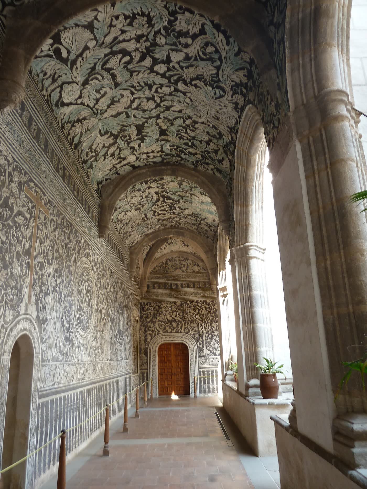 Convento agustino y Parroquia del Divino Salvador